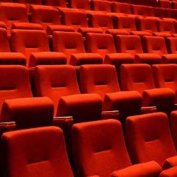 La 50ème cérémonie des César : entre cinéma et anecdotes marquantes La 50ème cérémonie des César : entre cinéma et anecdotes marquantes