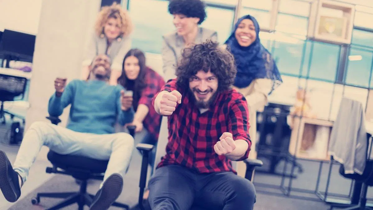 7 bonnes raisons d’être sympa avec vos collègues (et ce que vous y gagnez vraiment)