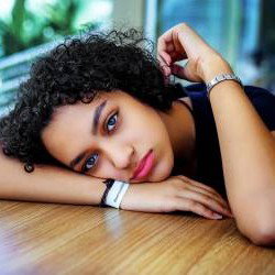 Se sentir vide et triste : des phrases puissantes pour retrouver du sens à sa vie Se sentir vide et triste : des phrases puissantes pour retrouver du sens à sa vie