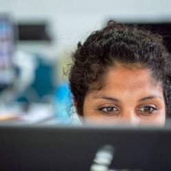 Les psychologues le confirment : les pensées positives ont un vrai pouvoir sur la motivation au travail Les psychologues le confirment : les pensées positives ont un vrai pouvoir sur la motivation au travail