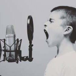 Besoin d’attention : 8 phrases que vous prononcez sans le savoir Besoin d’attention : 8 phrases que vous prononcez sans le savoir