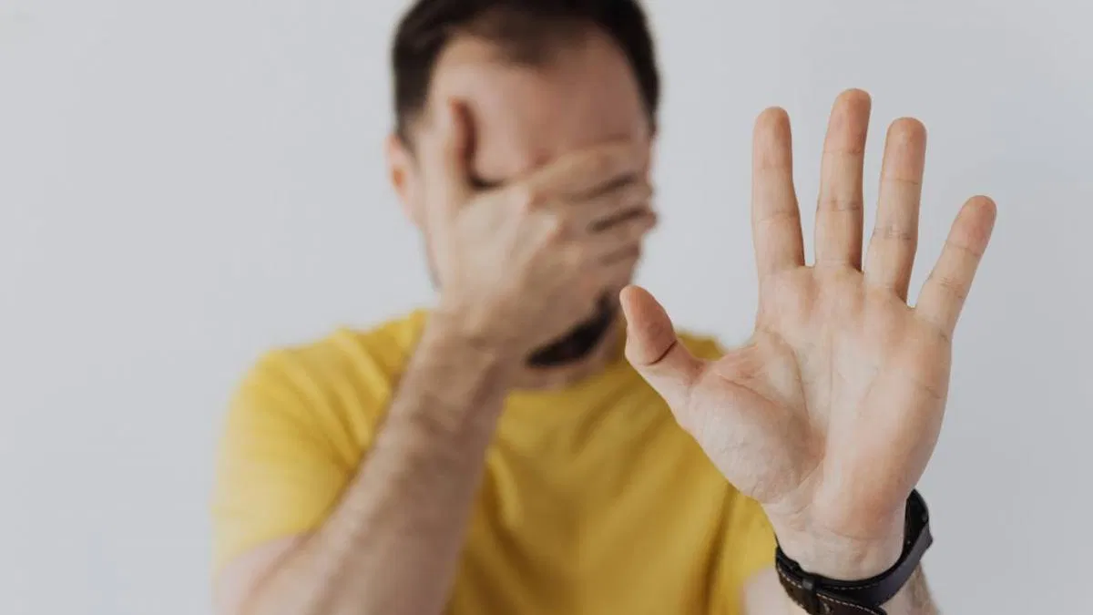 10 phrases qui montrent ce que la violence révèle vraiment sur l’être humain