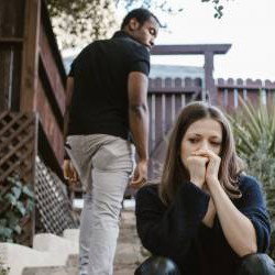 Test psycho : pourquoi on reste avec ceux qui nous font du mal ? Test psycho : pourquoi on reste avec ceux qui nous font du mal ?