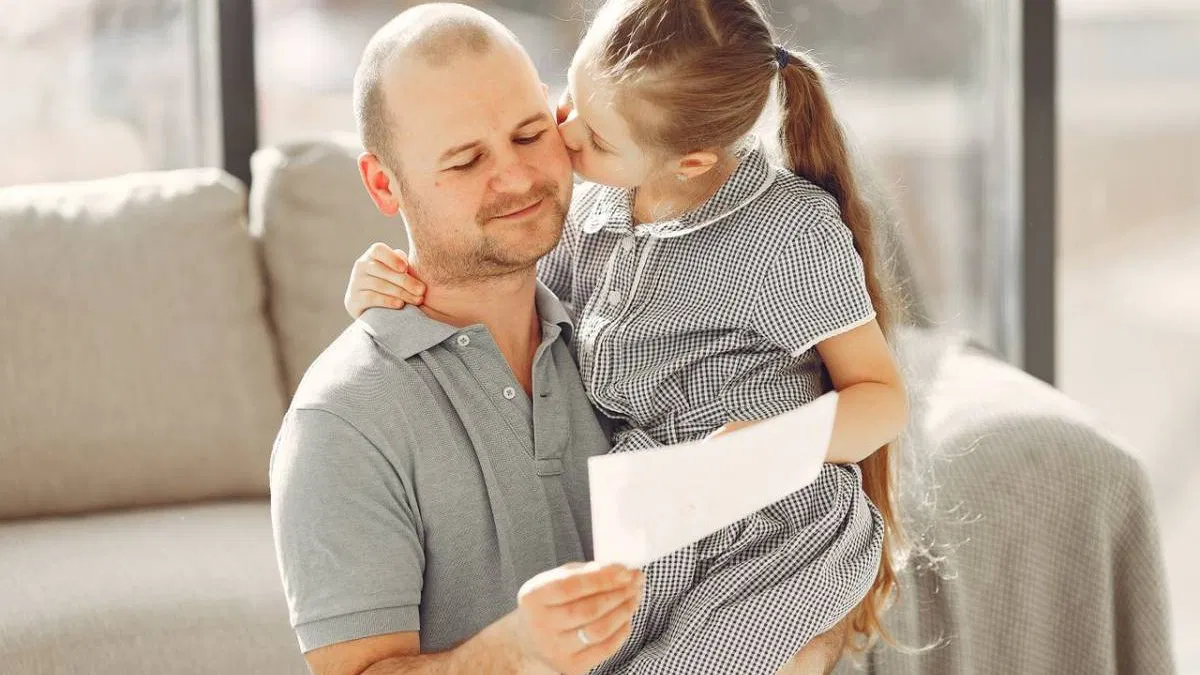 Fête des pères : les plus beaux textes pour dire je t'aime à papa