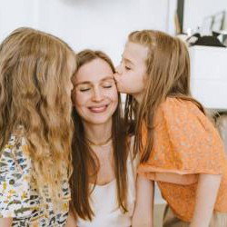 Bonne fête maman : messages touchants, drôles et poétiques