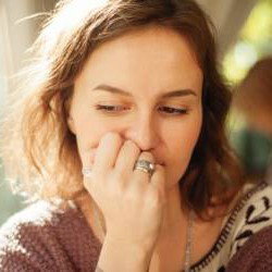 Ces phrases pour dire à quelqu’un qu'il vous manque profondément (et pourquoi ce sentiment est si puissant)