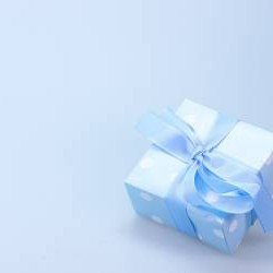 Une Amie Se Trouve Avec le Coeur : Excellente idée de Cadeau Originale à  offrir à un être cher (anniversaire, noël, célébration, réconciliation )  Pour Femme - citation positive - Démarquez-vous avec
